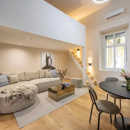 Lejlighed Crystal Cove & Cozy In The Center Of Bp Budapest