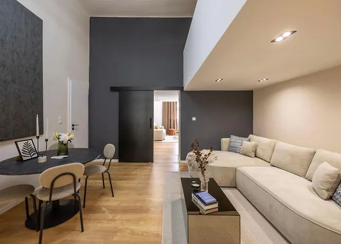 Crystal Cove & Cozy In The Center Of Bp Apartament